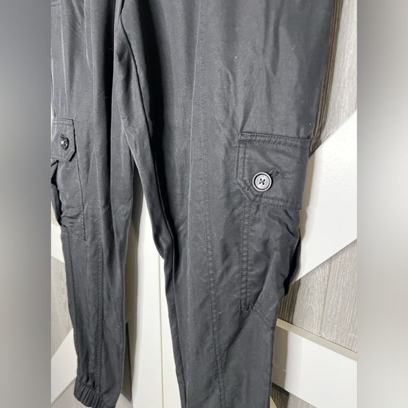313. Banana Republic Black Cargo Joggers Pants XS - Picture 4 of 8